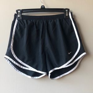 NIKE Dri Fit 3” Tempo Running Short
